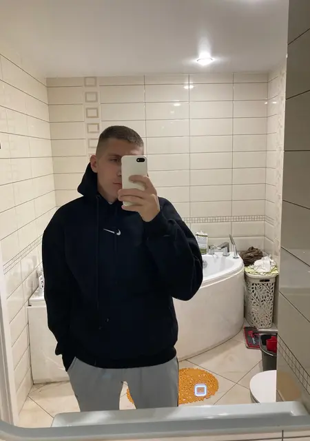 Илья из Кушвы, ищу на сайте знакомства на одну ночь