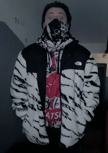 Я Алексей, 20, из Люберец, ищу знакомства на одну ночь