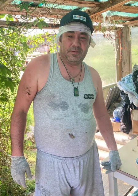 Я Салават, 47, из Мегиона, ищу знакомства на одну ночь