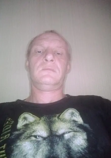 Я Юра, 48, из Сургута, ищу знакомства без обязательств