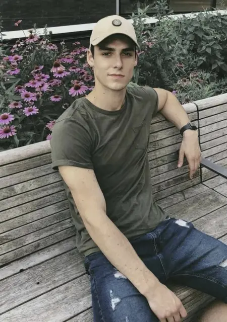 Саша из Йошкар-Олы, ищу на сайте приятное времяпровождение