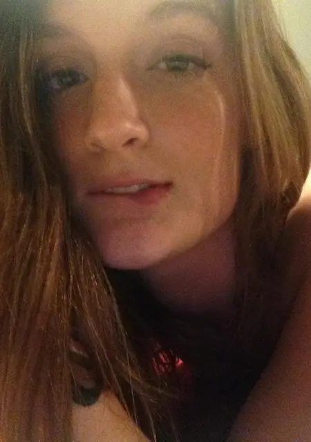 Я Аля, 29, из Кирова, ищу знакомство для приятного времяпровождения