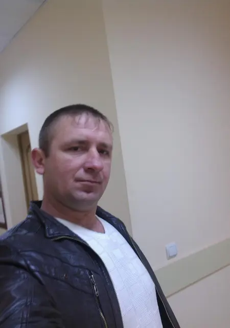 Сережа из Курска, мне 40, познакомлюсь без обязательств