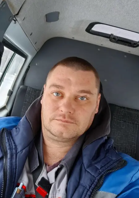 Я Степан, 36, из Саяногорска, ищу знакомства без обязательств