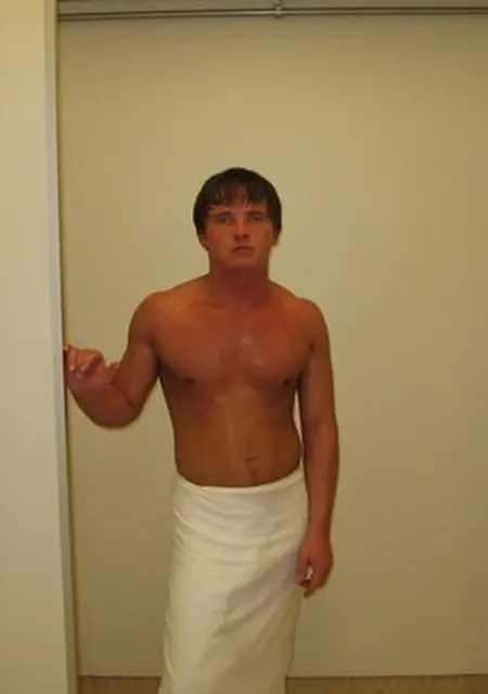 Александр из Когалыма, мне 41, познакомлюсь для приятного времяпровождения