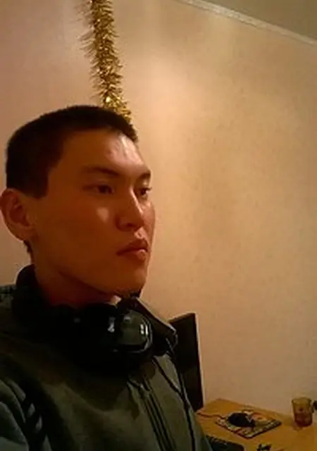 Я Роман, 28, из Якутска, ищу знакомства без обязательств