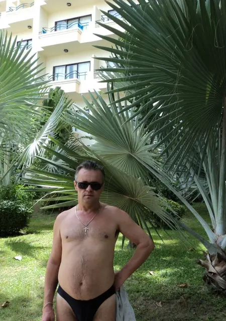 Я Mixail, 63, знакомлюсь без обязательств в Ужгороде