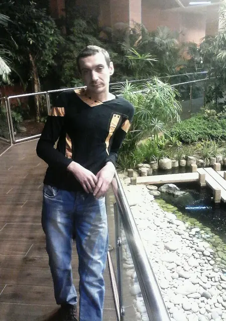 Я Саша, 41, знакомлюсь без обязательств в Когалыме