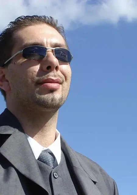 Александр из Кемерово, мне 45, познакомлюсь на одну ночь