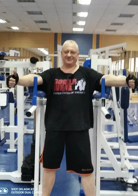 Игорь из Северска, мне 48, познакомлюсь для приятного времяпровождения