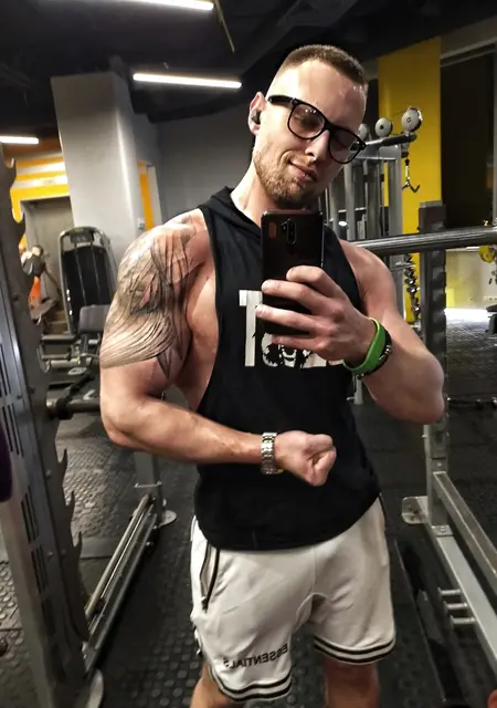 Андрей из Выборга, мне 34, познакомлюсь на одну ночь