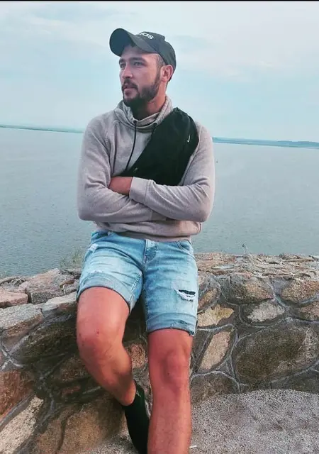 Я Игнат, 31, из Курска, ищу знакомства без обязательств