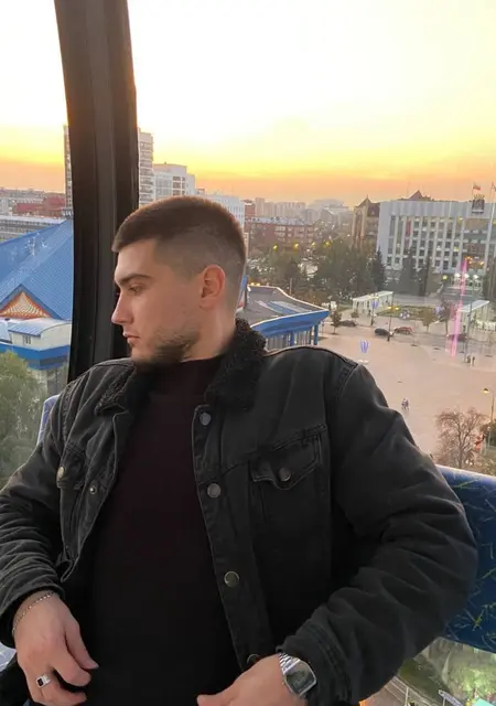 Артём из Сургута, ищу на сайте приятное времяпровождение