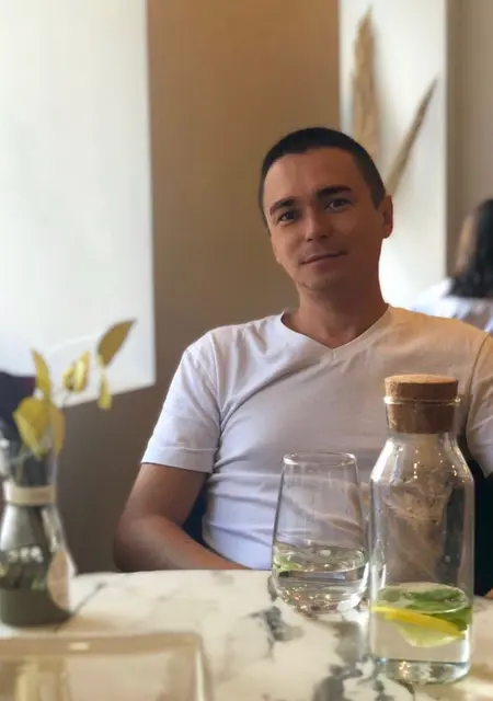 Артур из Альметьевска, ищу на сайте знакомства на одну ночь