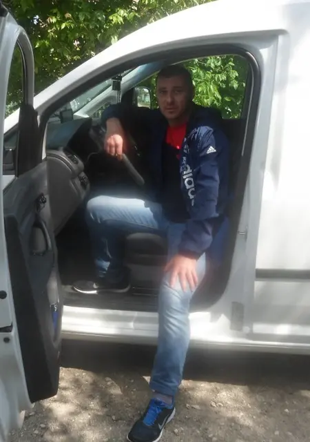 Андрей из Брянска, мне 46, познакомлюсь на одну ночь