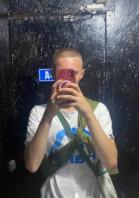 Сашик из Таганрога, ищу на сайте совместные путешествия