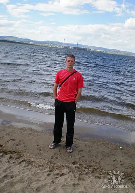 Я Игорь, 35, из Могочи, ищу знакомства на одну ночь