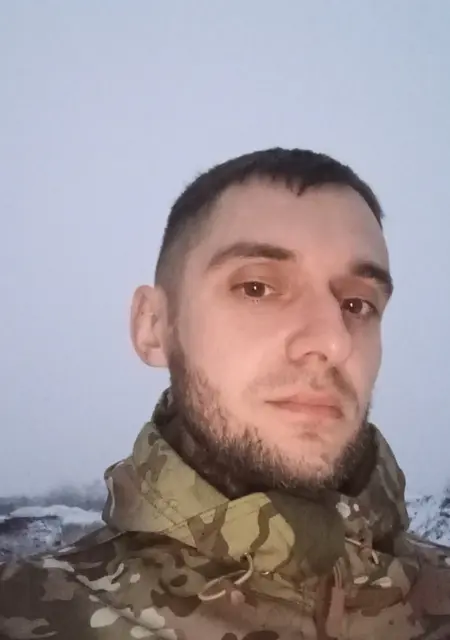 Роман из Бердянска, ищу на сайте общение