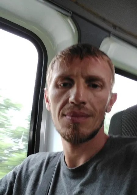 Я Дмитрий, 42, знакомлюсь для общения в Майкопе