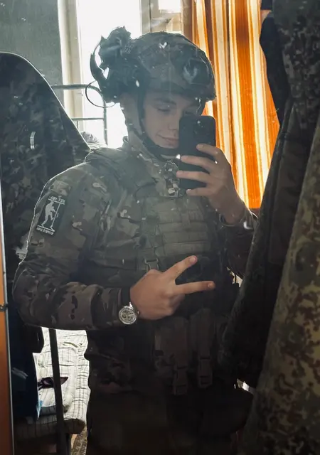 Я Макс, 23, из Валуек, ищу знакомства без обязательств