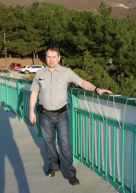 Я Саша, 58, из Мирного, ищу знакомства без обязательств