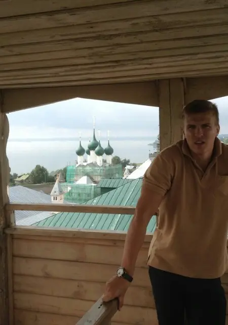 Я Листопад, 39, знакомлюсь без обязательств в Твери