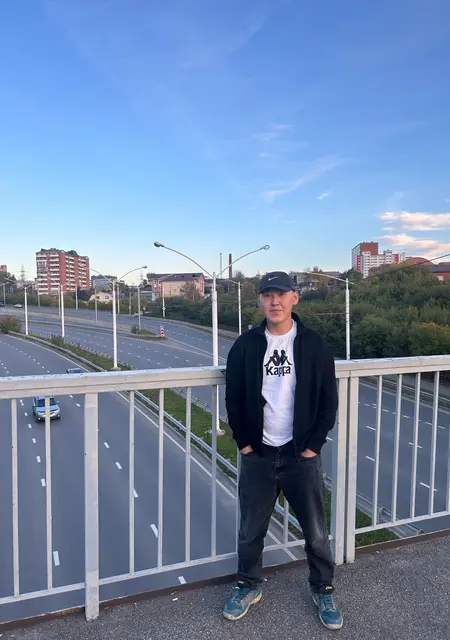 Александр из Якутска, ищу на сайте общение