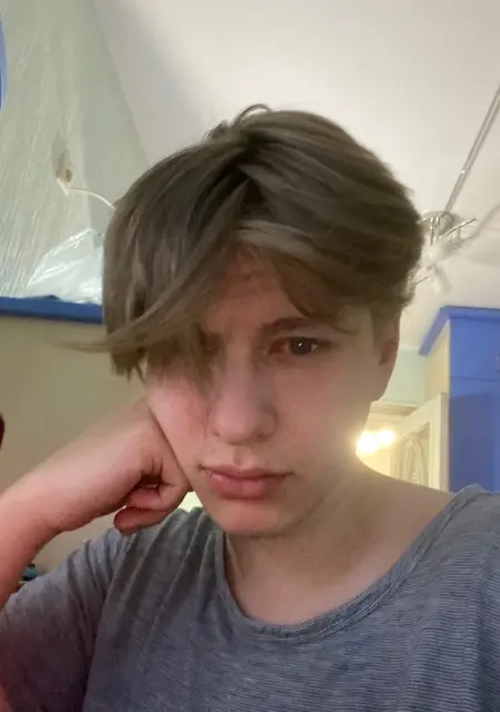 Я Виктор, 23, знакомлюсь для общения в Северске