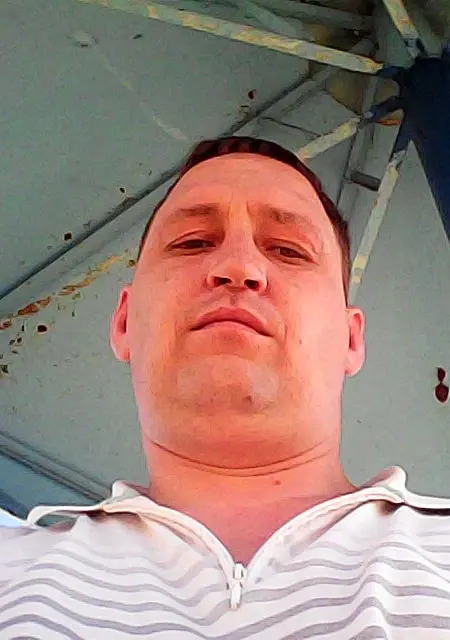 Я Дмитрий, 42, из Зеленогорска, ищу знакомство для вирта