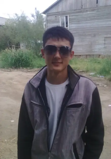 Я Азамат, 32, знакомлюсь на одну ночь в Якутске