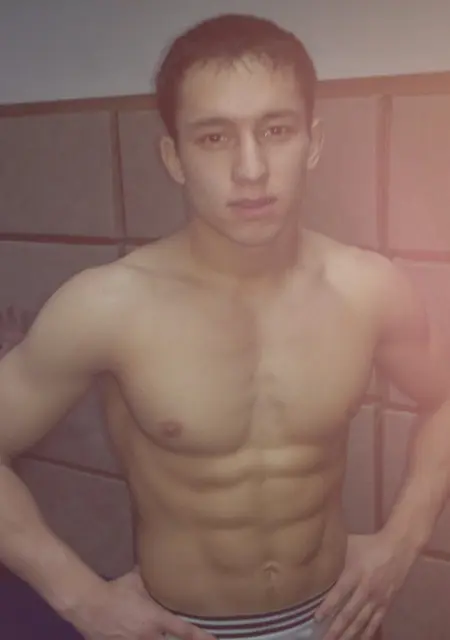 Артур из Ангарска, мне 32, познакомлюсь для дружбы