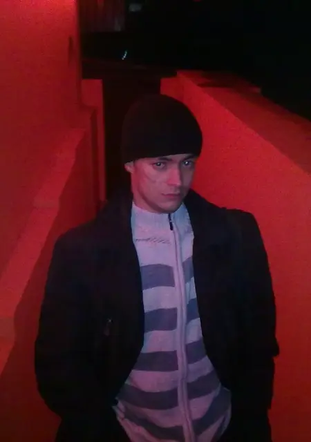 Я Иван, 38, из Артема, ищу знакомство для постоянных отношений