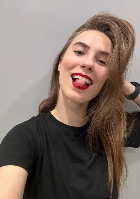 Полина из Выборга, ищу на сайте вирта