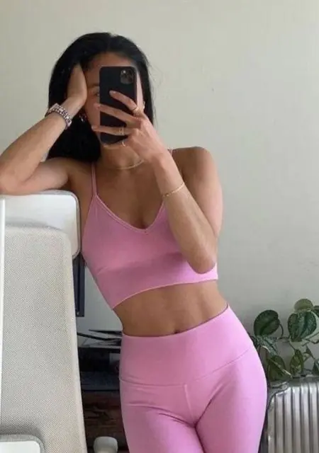 Я Виктория, 20, знакомлюсь для постоянных отношений в Владивостоке