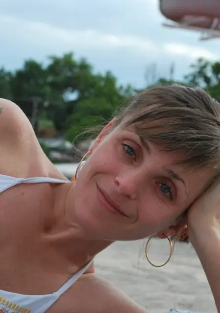 Tania з Одеси, мені 44 років, познайомлюсь