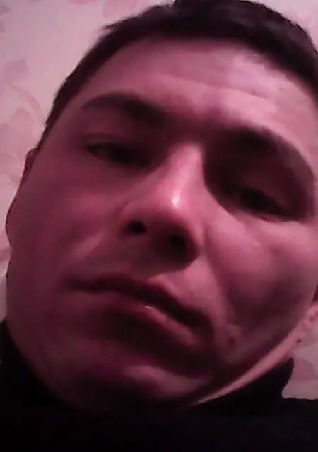 Я Саша, 38, из Чебоксар, ищу знакомства без обязательств