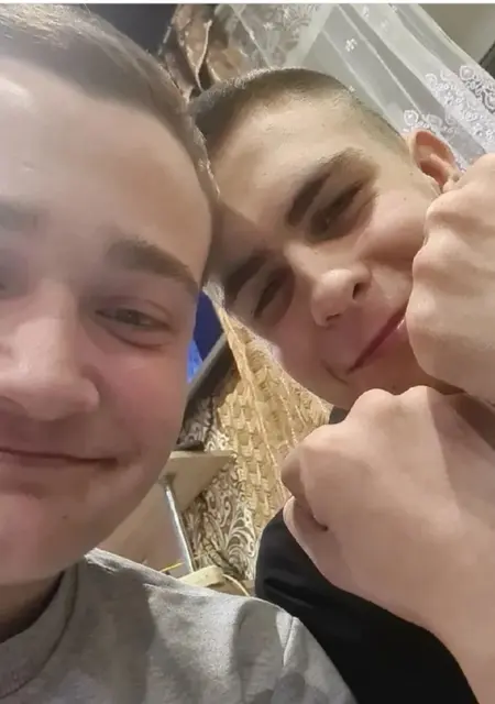 Андрей из Каменска-Уральского, мне 21, познакомлюсь на одну ночь