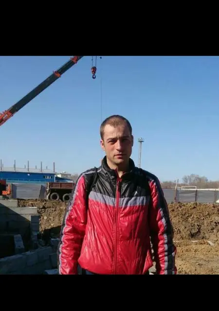 Я Alex, 36, из Свободного, ищу знакомство для приятного времяпровождения