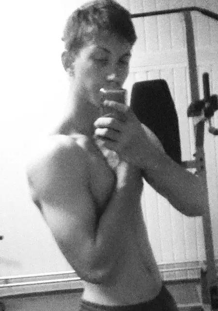 Серж из Оренбурга, мне 32, познакомлюсь для общения