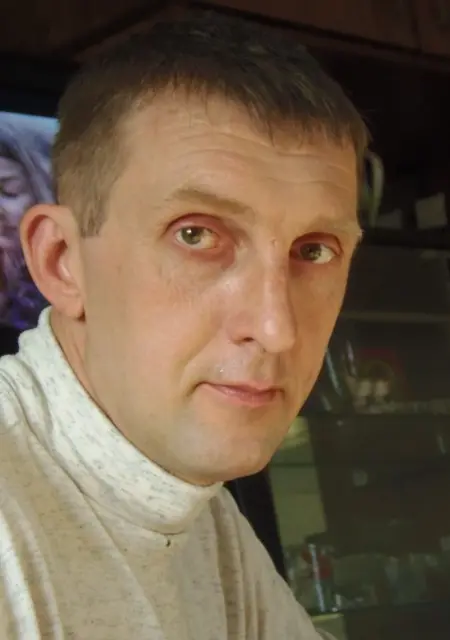 Денис из Уссурийска, мне 53, познакомлюсь на одну ночь