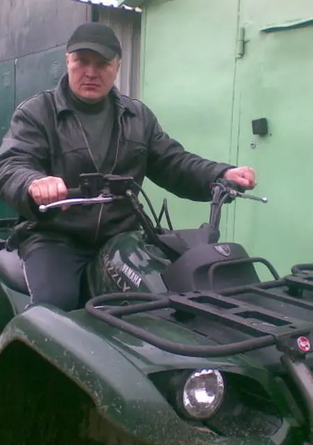 Саня из Климовска, ищу на сайте знакомства без обязательств