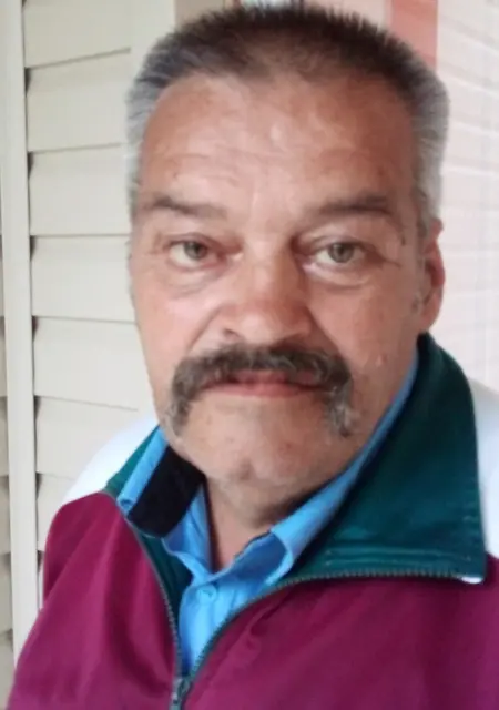 Я Алексей, 63, из Самары, ищу знакомство для приятного времяпровождения