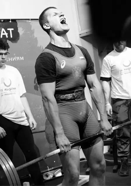 Я Кирилл, 20, из Рязани, ищу знакомство для приятного времяпровождения