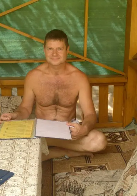 Я Гарик, 51, знакомлюсь на одну ночь в Истре