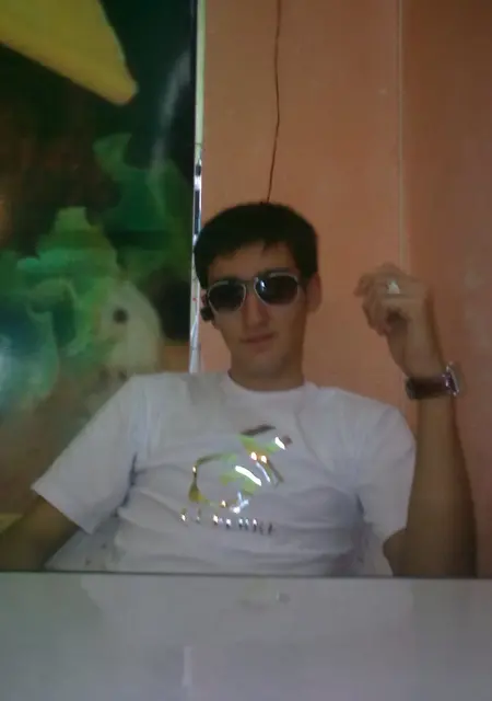 Faxri из Коврова, ищу на сайте знакомства без обязательств