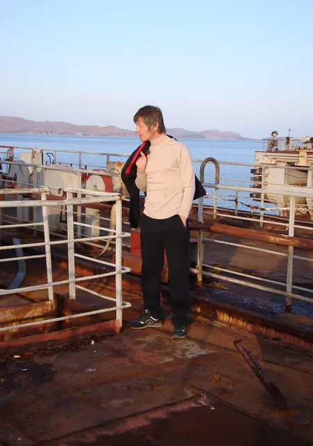 Юрий из Владивостока, ищу на сайте знакомства на одну ночь