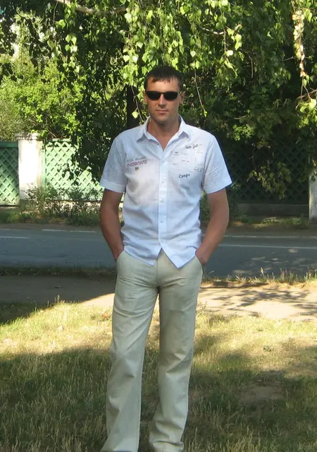 Я Igorek, 42, из Нижневартовска, ищу знакомства без обязательств