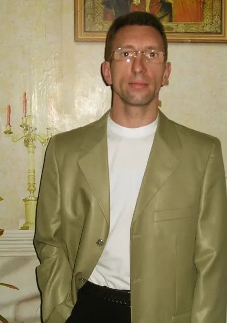 Алексей из Луги, мне 44, познакомлюсь для постоянных отношений