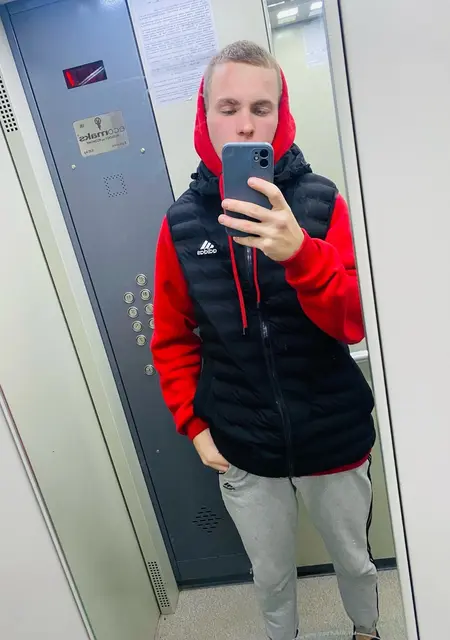 Я Moderated, 23, из Дубны, ищу знакомство для общения