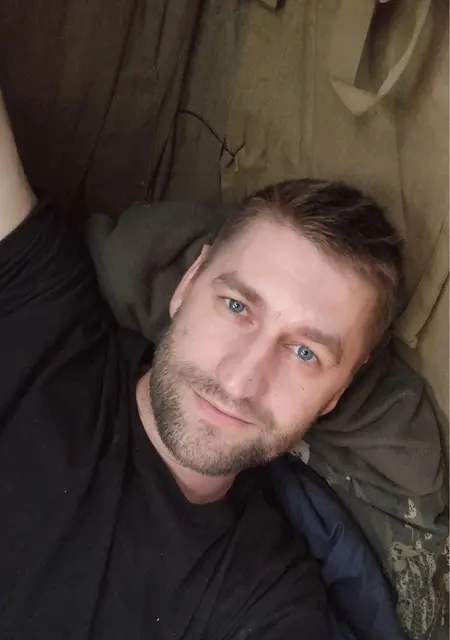 Костя из Омска, мне 32, познакомлюсь для приятного времяпровождения